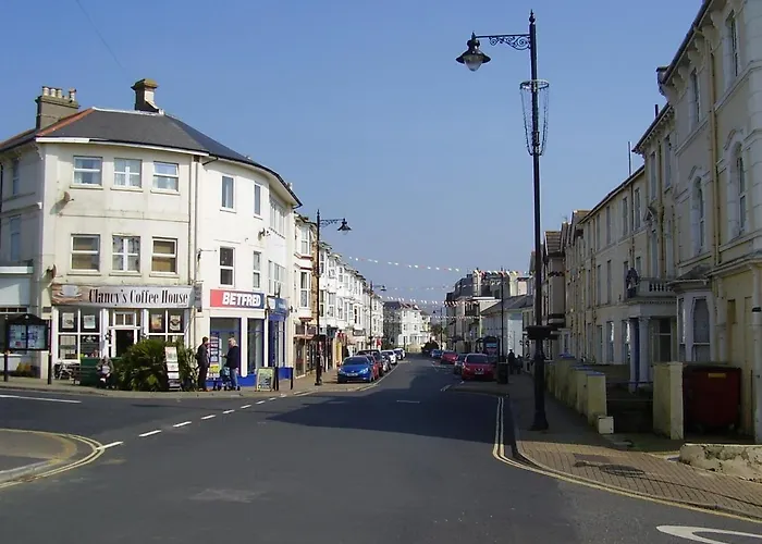 Sandown Seaside Apartment Ground Floor
