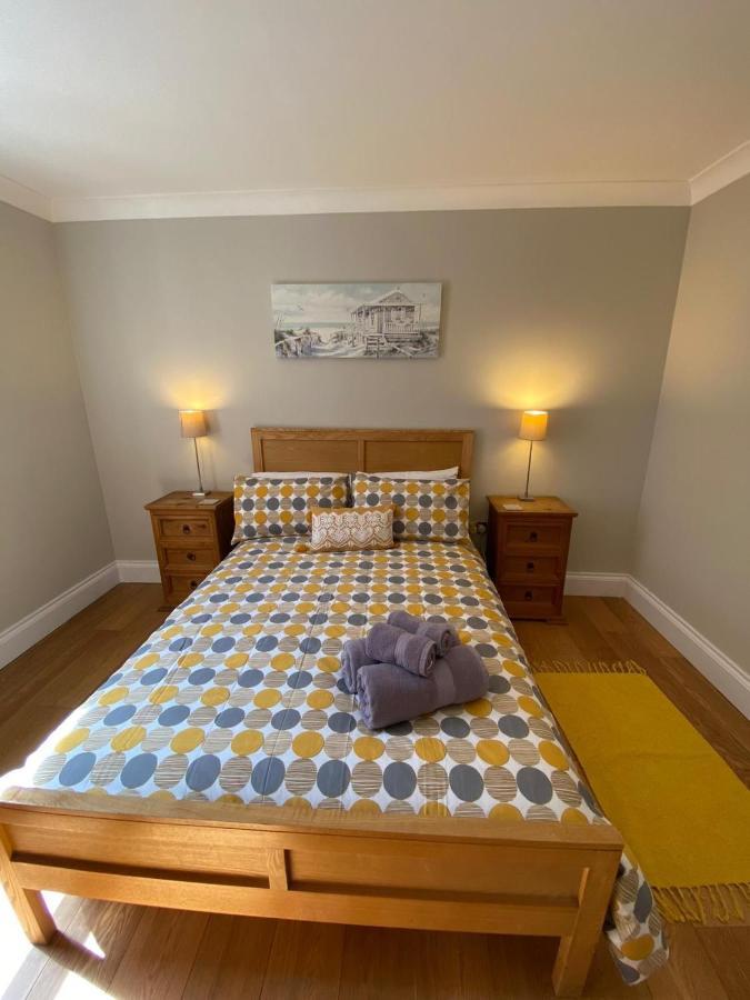 Seaside Ground Floor Apartment *